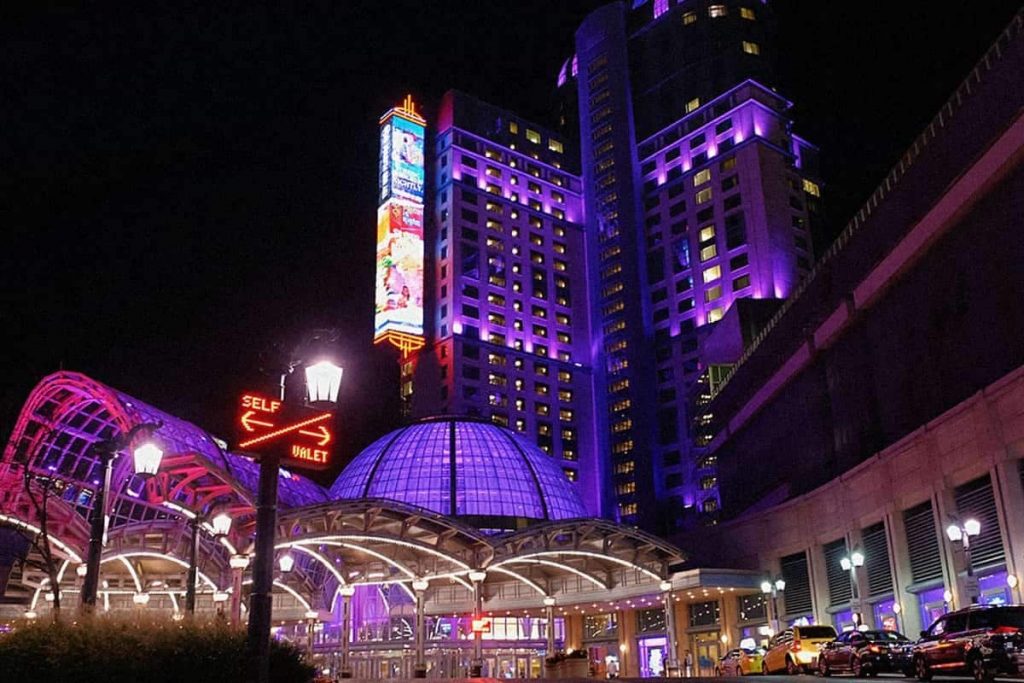 The front entrance of the Casino Niagara